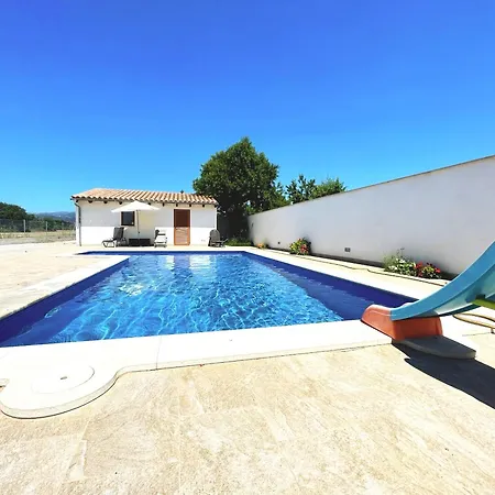 Luxury House Villa *